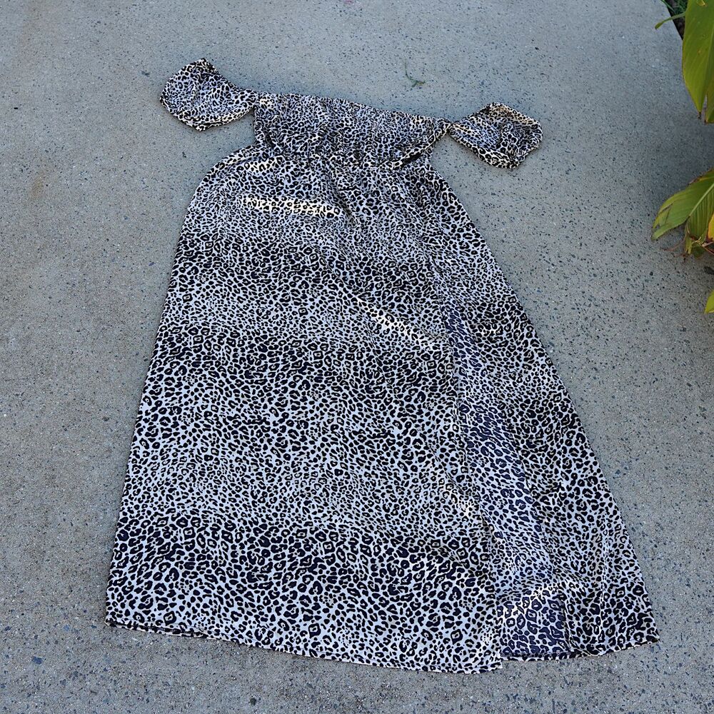 PrettyLittleThing 12 Leopard Print Off Shoulder Smocked High Slit Maxi Dress PLT
